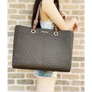 NWOT Michael Kors Large Commuter Bag Brown and wallet